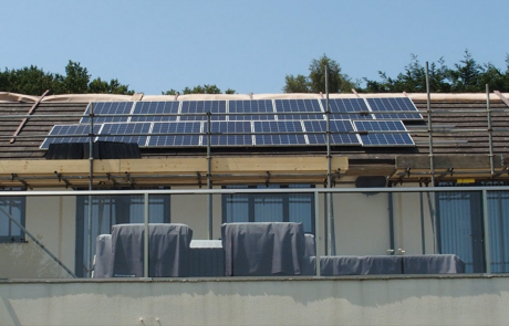 Volunteers Bring Solar Learning Hub to a Remote Community School